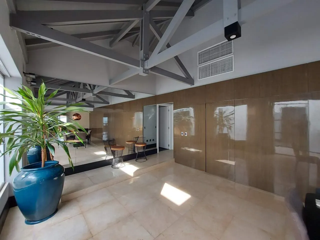 Квартира 300 м² с 2 спальнями-сьютами на 10 этаже — photo 27