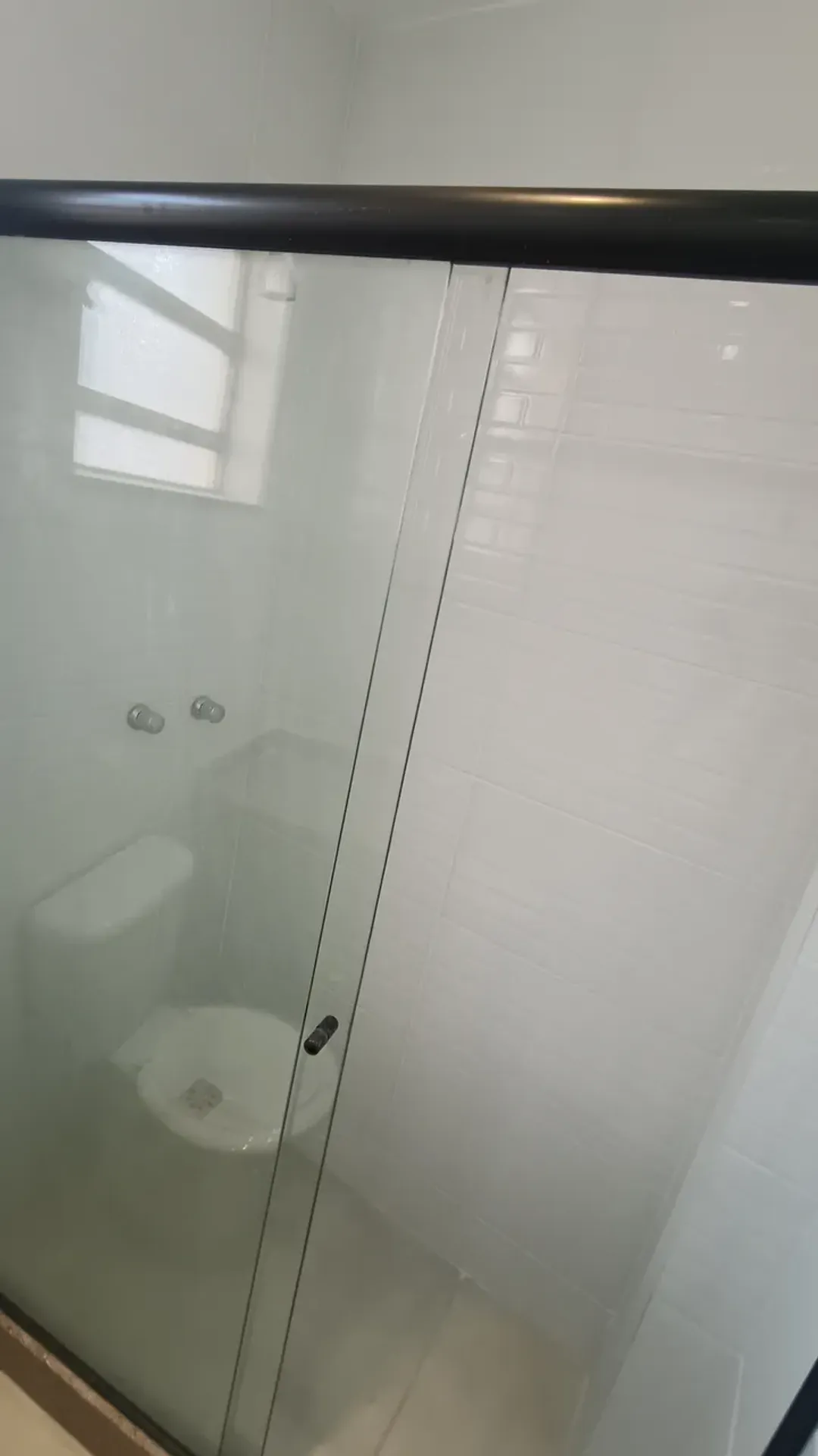 Apartment on the 6th floor with a glass-enclosed balcony — photo 6