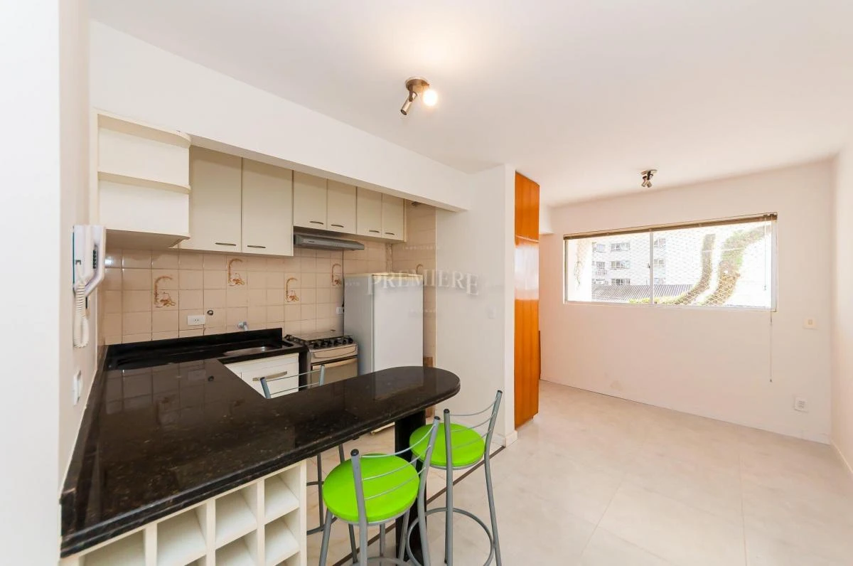 Furnished one-bedroom, 38 m² apartment in Curitiba