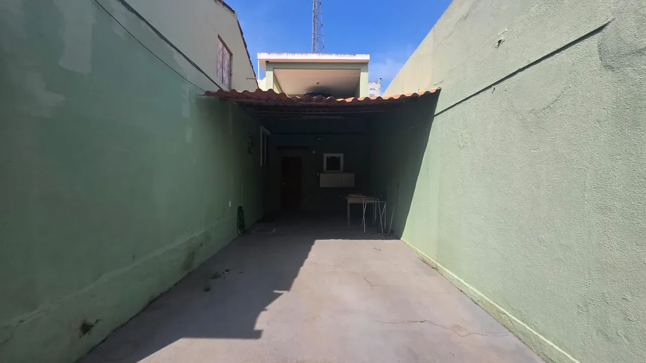 Casa com 3 quartos e 2 banheiros, com garagem para 2 carros — photo 4