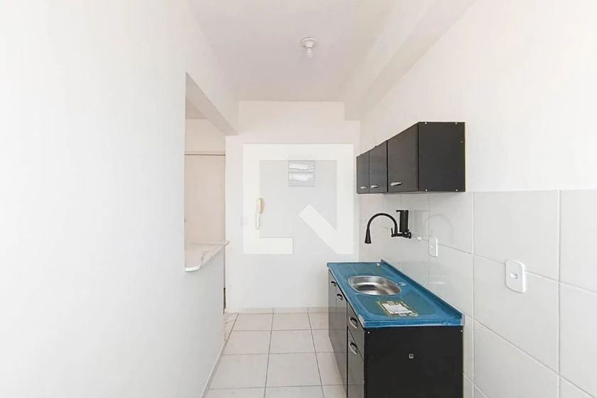2-bedroom apartment with closed kitchen and gas stove — photo 3