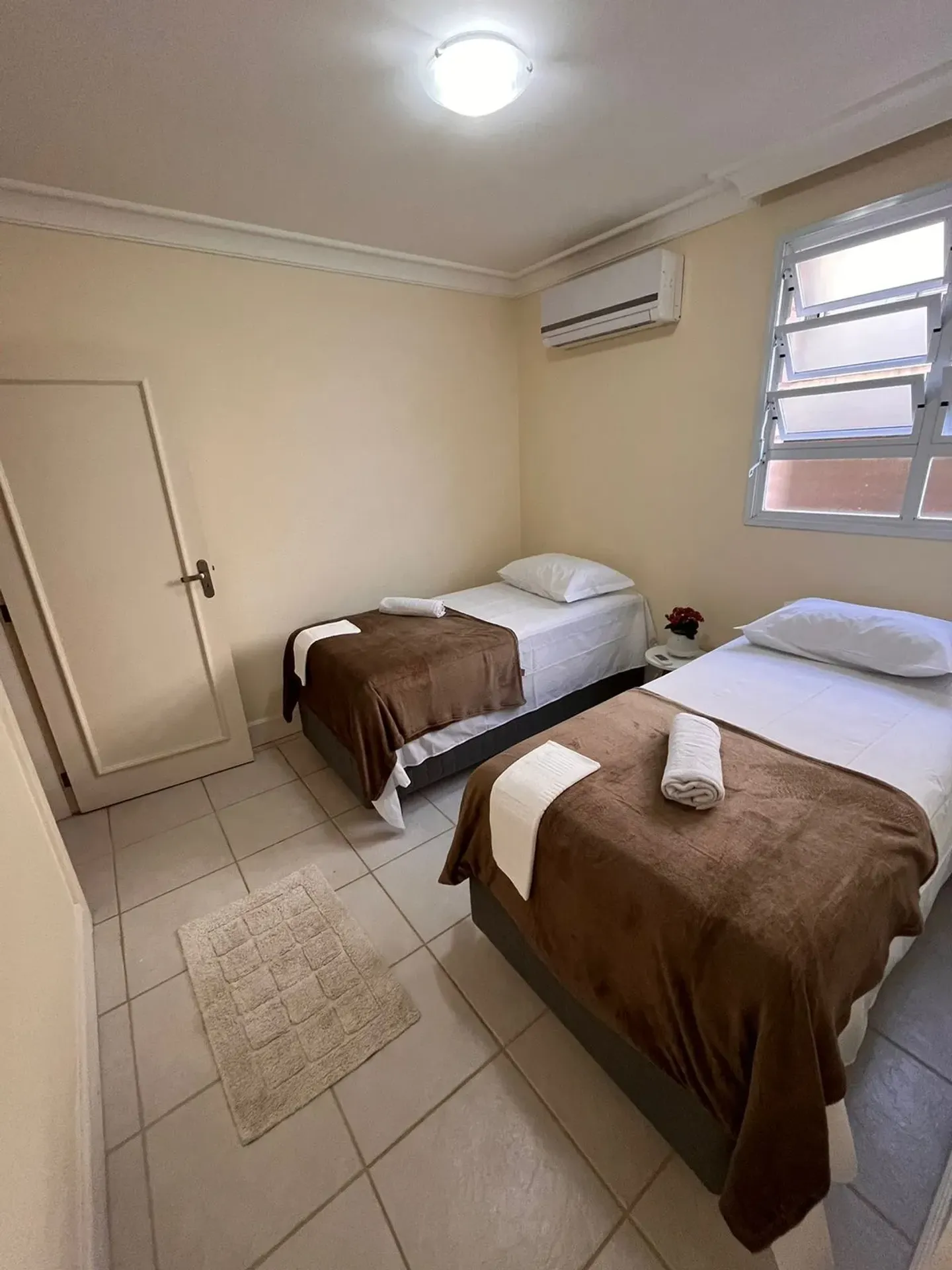 Furnished house with 5 en-suite bedrooms — photo 72