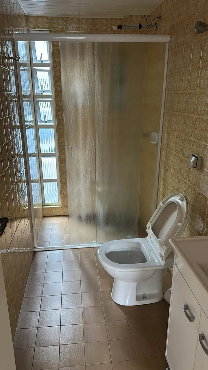Wood or laminate floors in a 3-bedroom apartment, 90 m² — photo 9