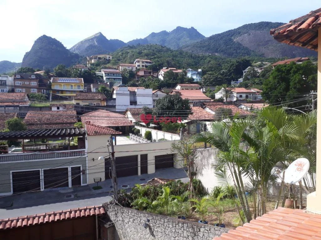 Mountain view in a 4-bedroom house, 431 m² — photo 9