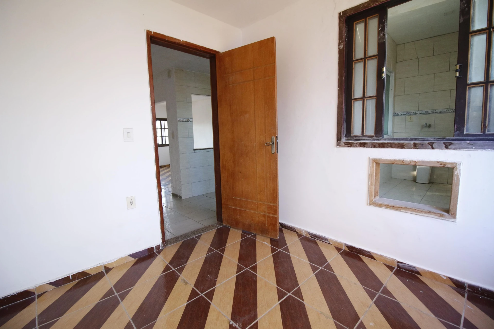 Rental house with 2 bedrooms and 1 bathroom — photo 2