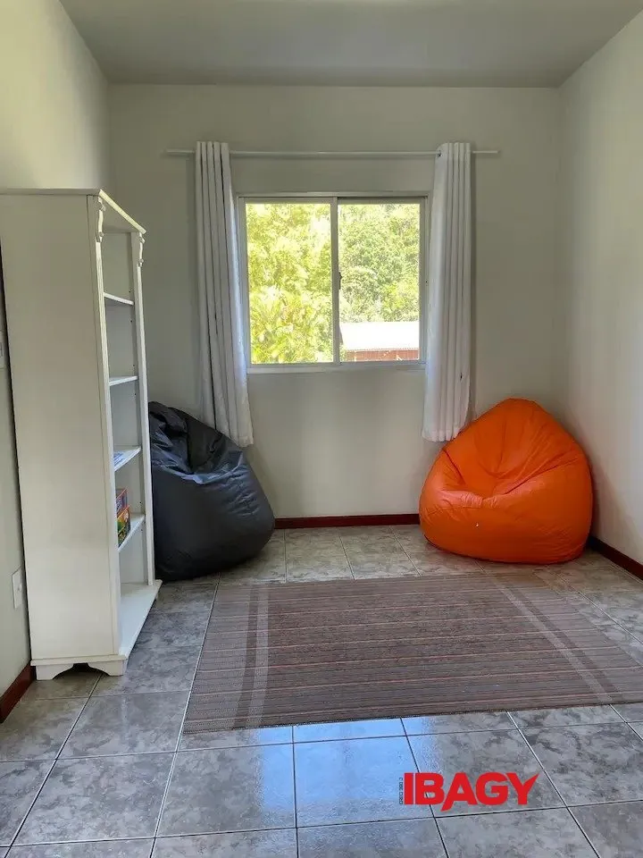 3-bedroom house with a water view in Florianópolis — photo 61