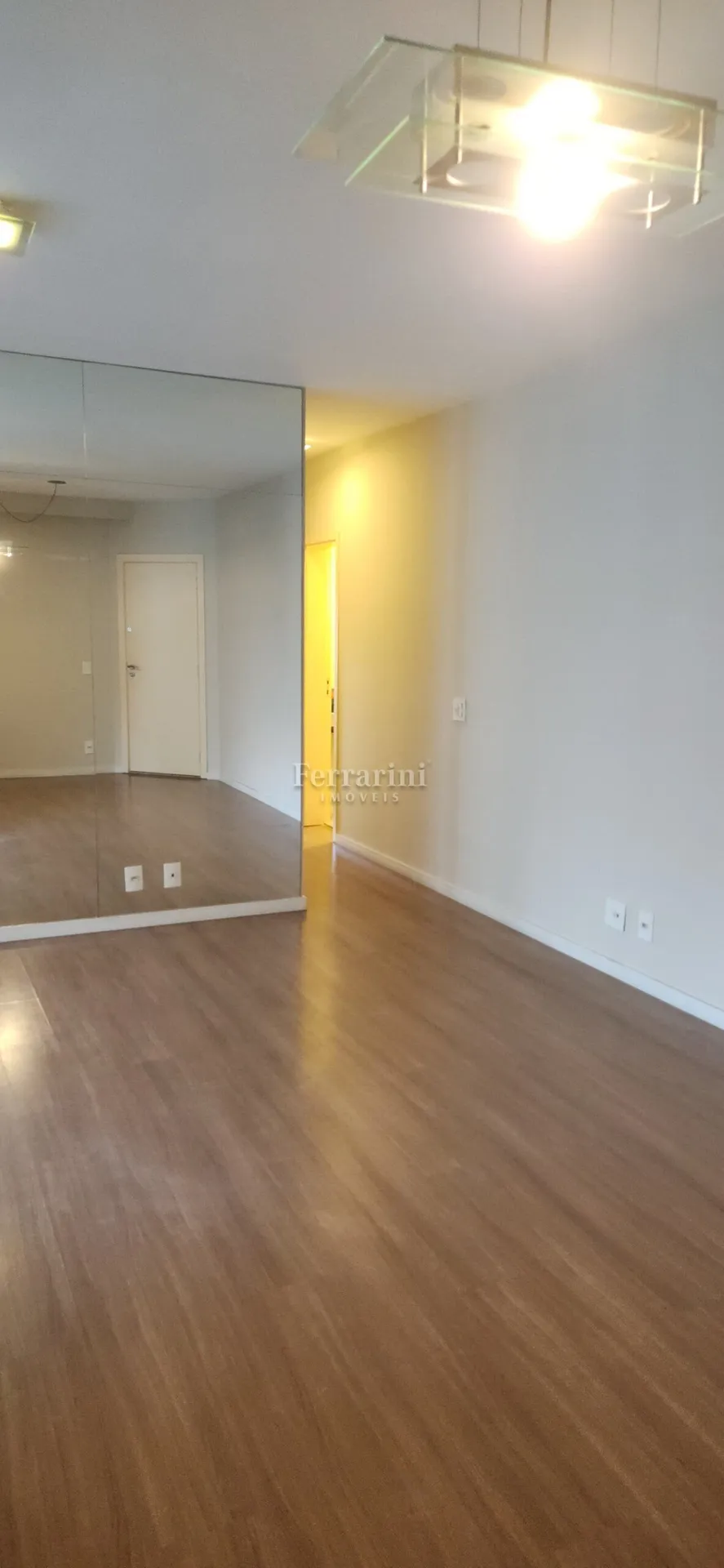 Apartment with 3 bedrooms and a closed kitchen — photo 16