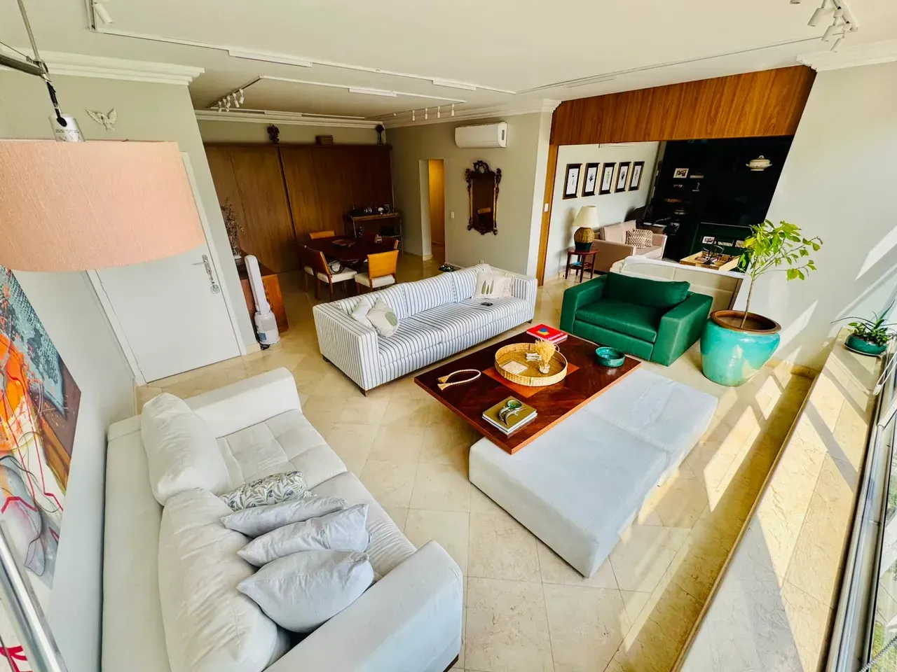 Furnished 3-bedroom apartment with 3 bathrooms — photo 10