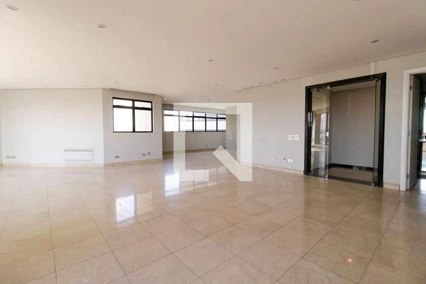 Rental apartment with 5 en-suite bedrooms and balcony — photo 3