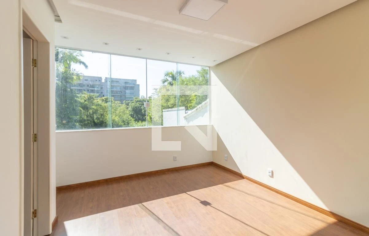 Furnished house, 195 m², with a grill on the balcony — photo 4