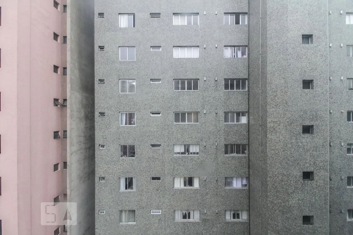 Дерев'яна підлога або ламінат та 1 спальня: квартира 34 м²