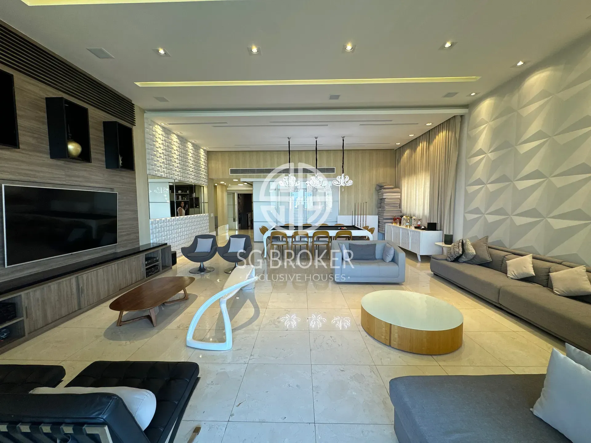 Furnished apartment with open-plan kitchen and 4 bedrooms — photo 8
