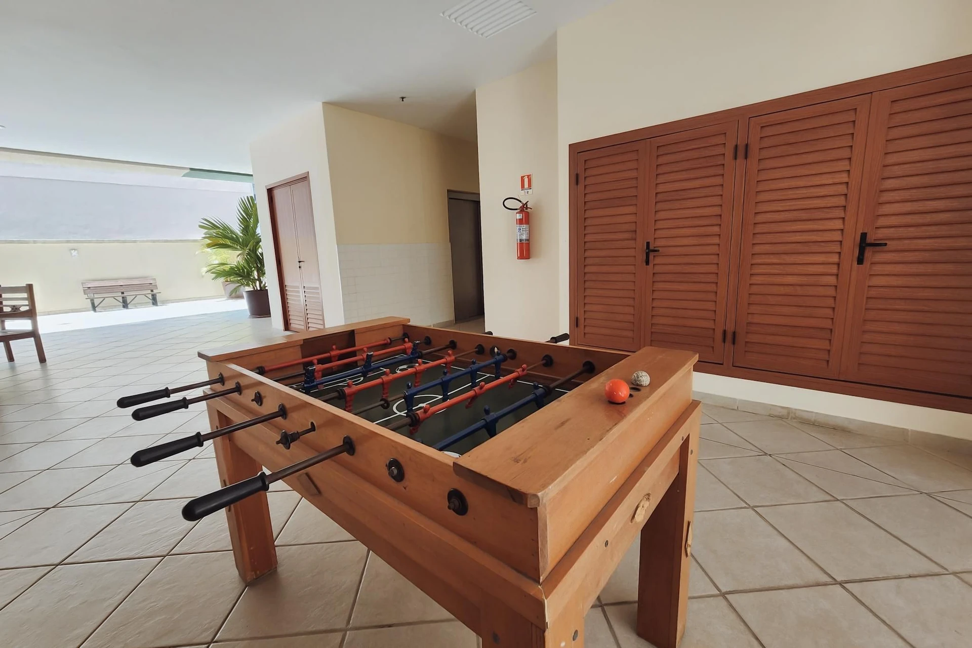 3-bedroom apartment with an ensuite suite and 2 parking — photo 54