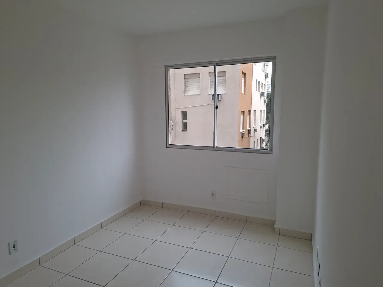 2-bedroom apartment with suite and private garden — photo 16
