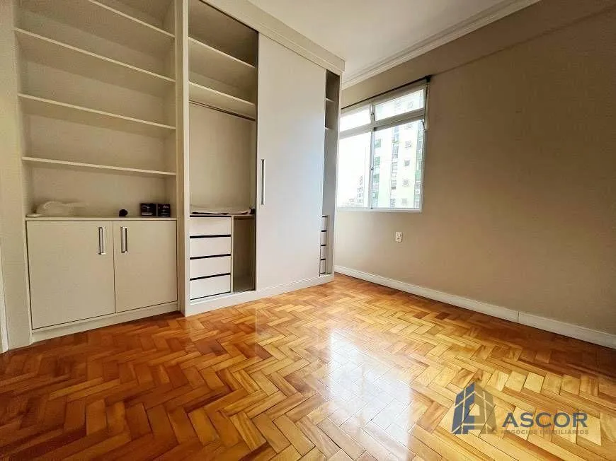 1-bedroom apartment with living room and air conditioning — photo 10