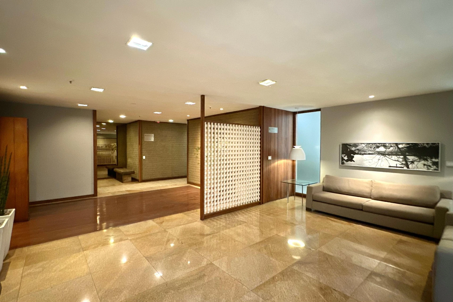 One-bedroom apartment with a mountain view in Rio de Janeiro — photo 19