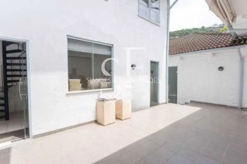 Casa duplex com 7 quartos e 9 banheiros, 548 m² — photo 20