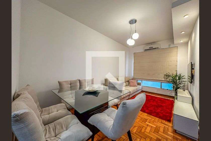 96 m² apartment with 3 bedrooms and a separate kitchen