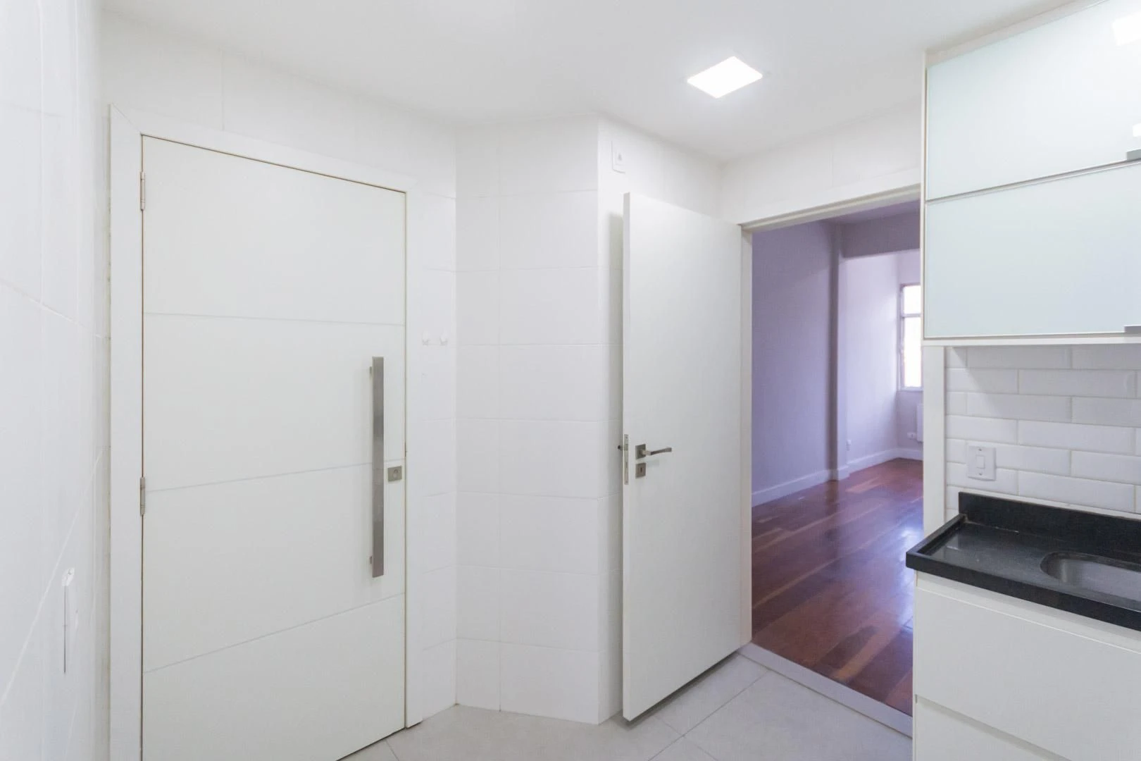 Wood or laminate floors in a 2-bedroom apartment, 64 m² — photo 21