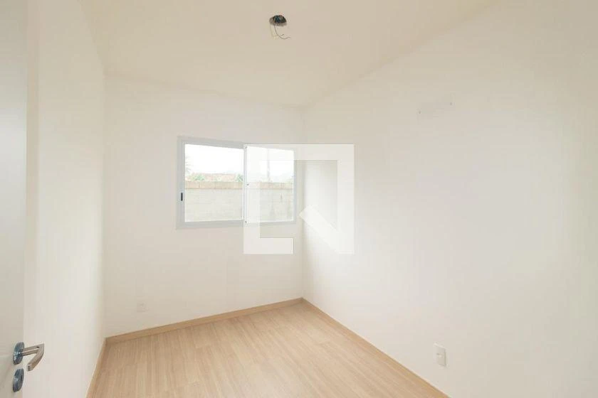 2-bedroom apartment in a building with a gym — photo 16