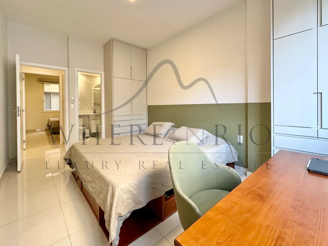 Washing machine in a 3-bedroom apartment, 111 m² — photo 18