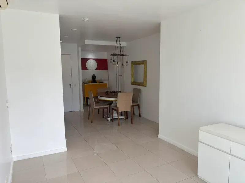 Apartamento sem mobília com cozinha americana a gás — photo 15