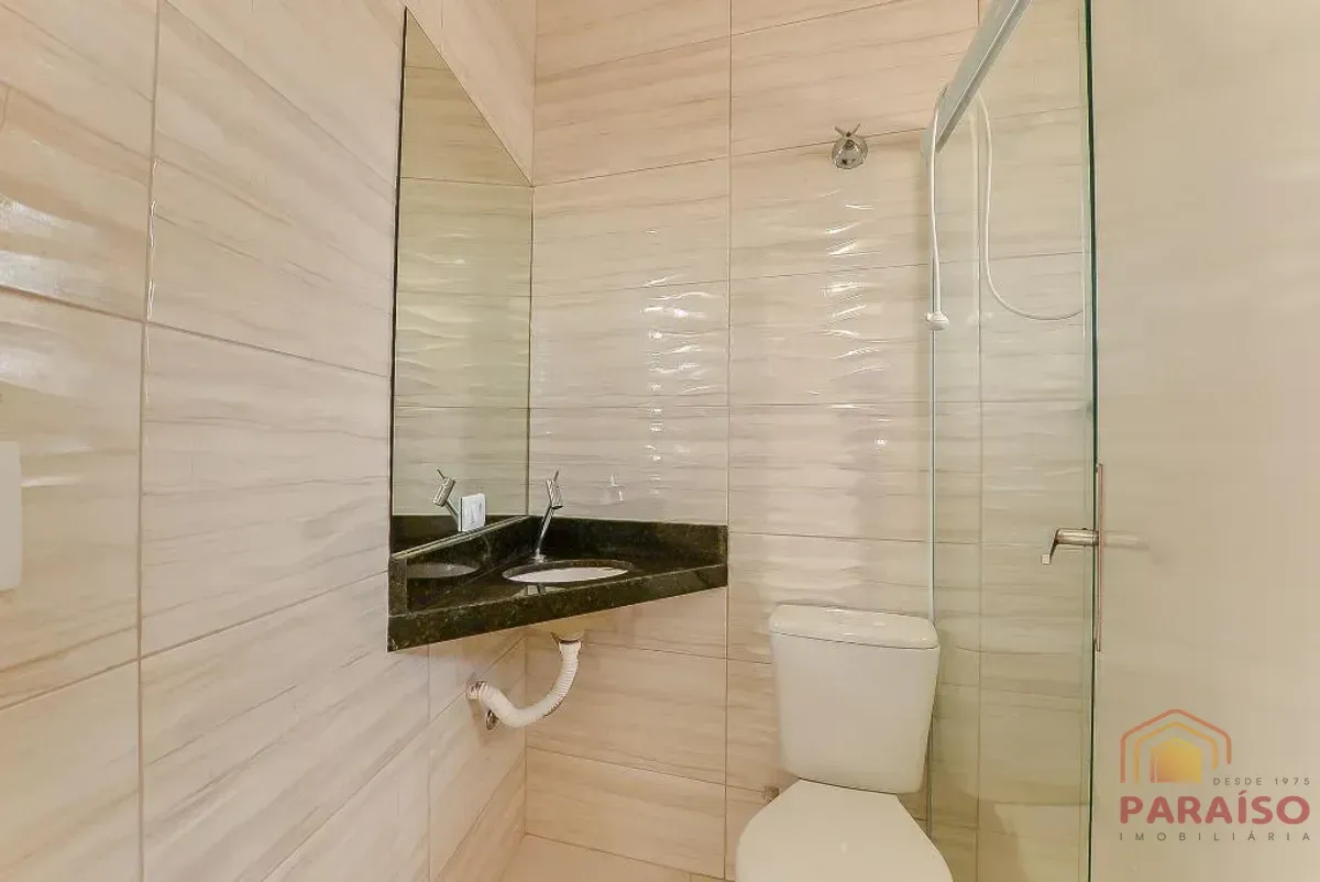 689 m² house with 5 bedrooms and 7 bathrooms — photo 40