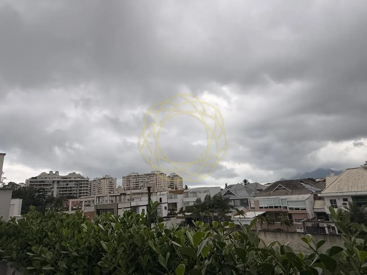 Casa com 4 quartos e 5 banheiros, 280 m² — photo 36