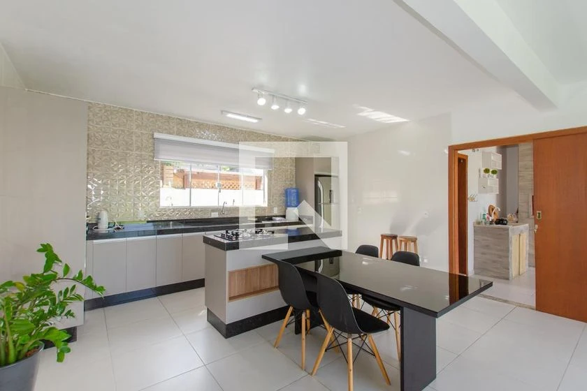 House with 3 bedrooms and a gourmet balcony