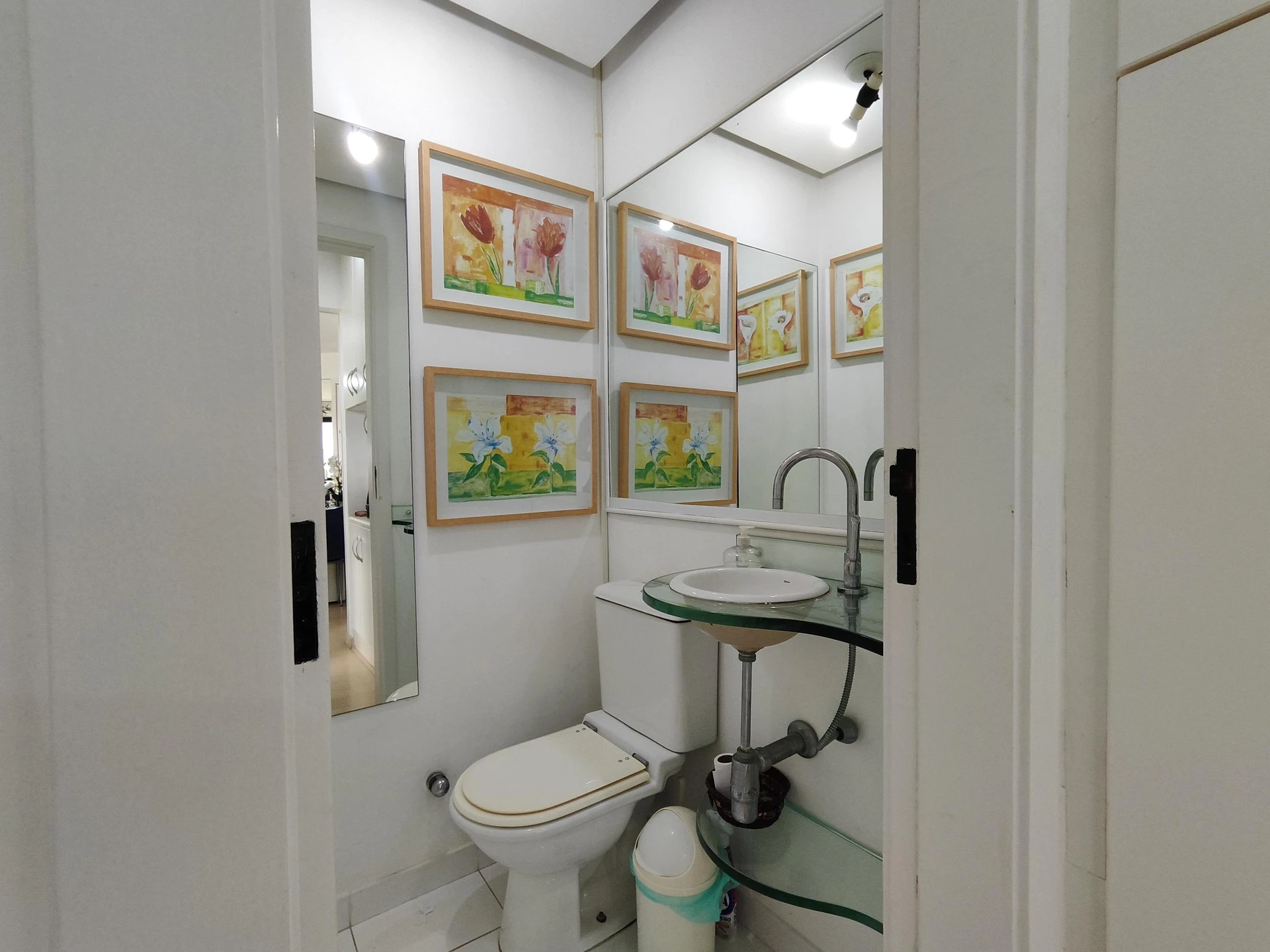 Apartamento mobiliado com 2 quartos em suíte e varanda — photo 21