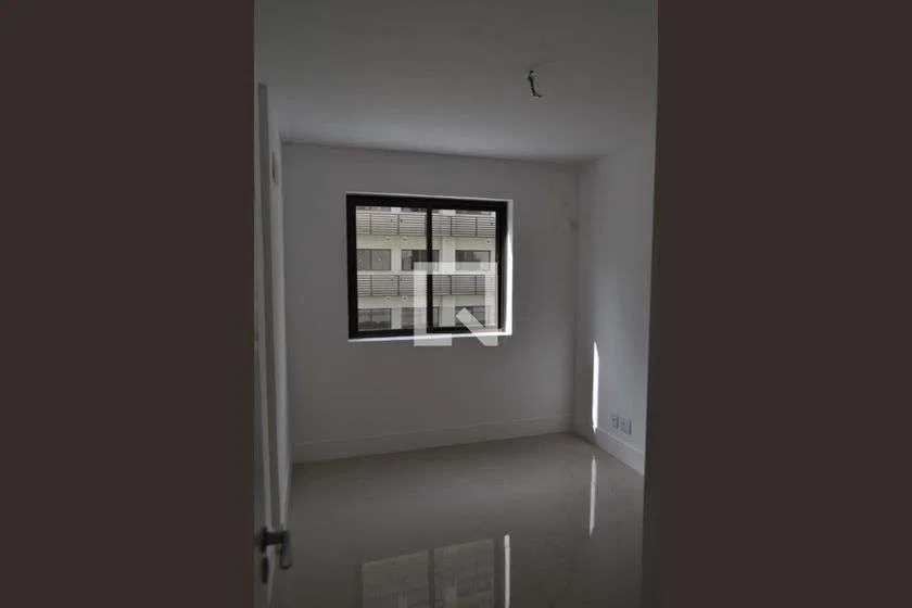 Private pool in a one-bedroom apartment, 40 m² — photo 12