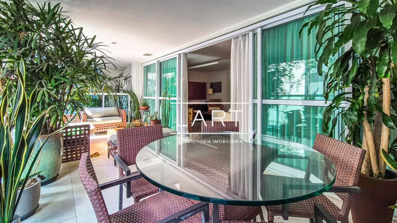 3-bedroom apartment with 240 m² and 3 parking spaces — photo 14