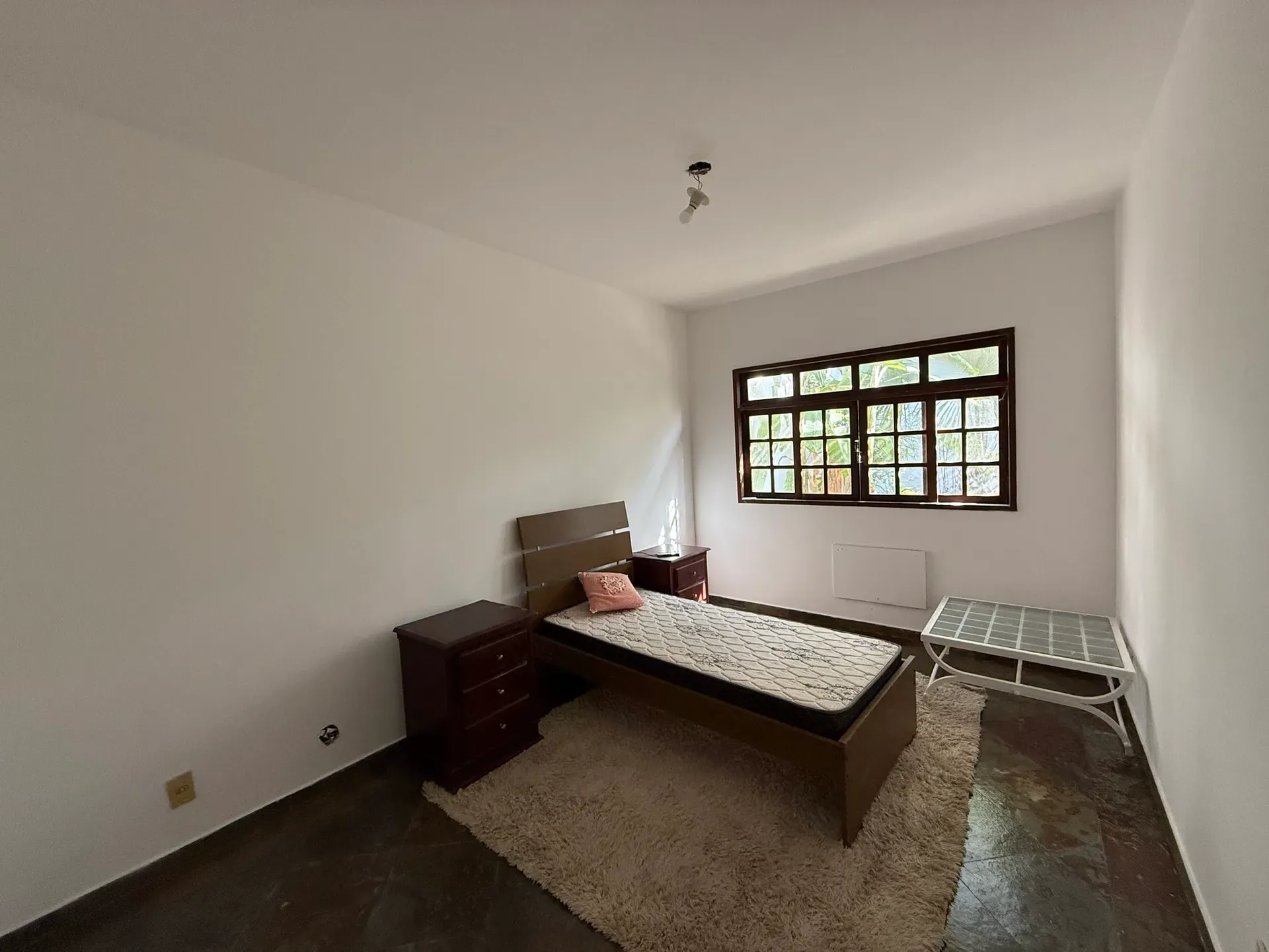 Furnished house, 350 m², with a glass-enclosed balcony — photo 23