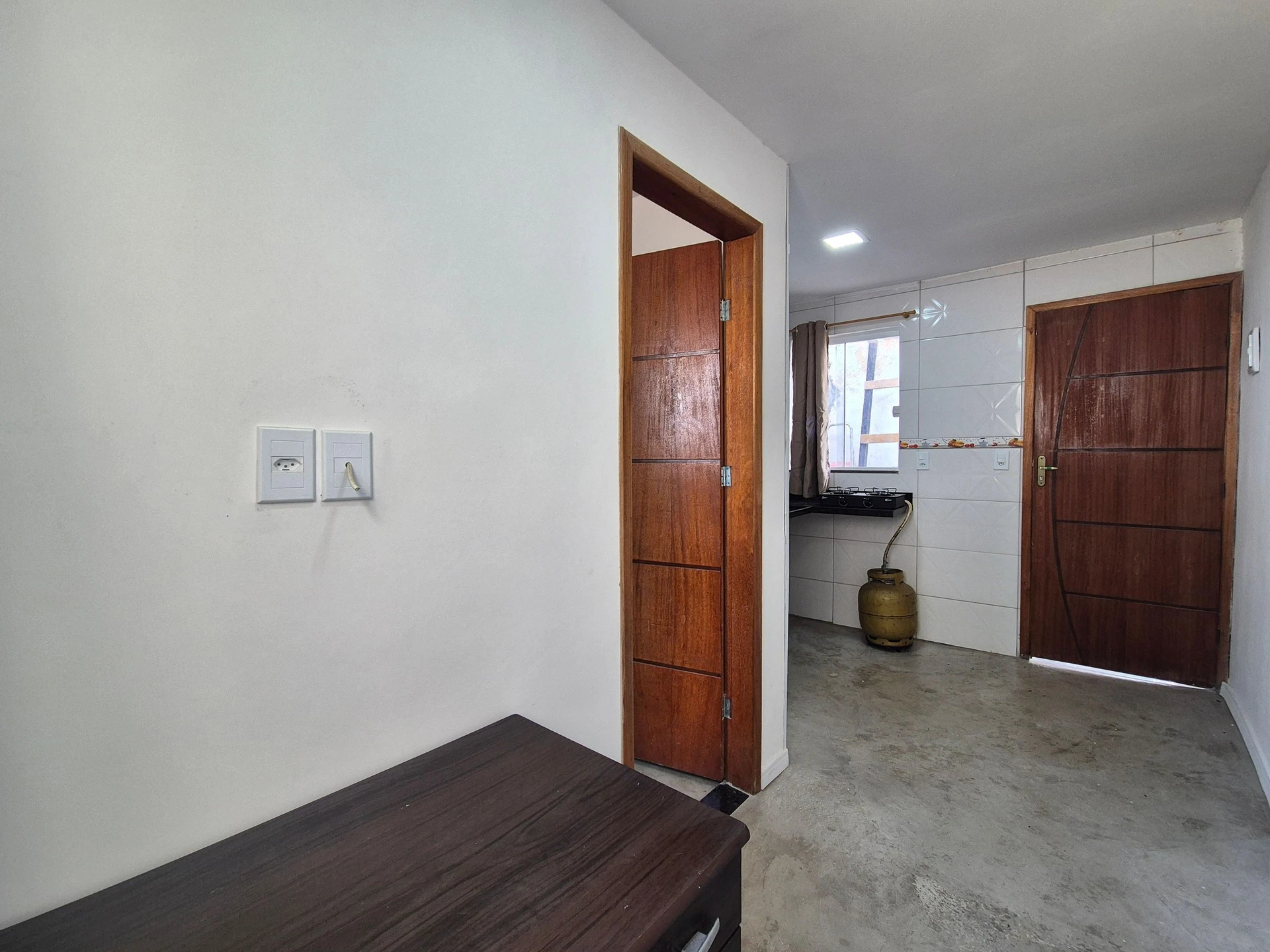 Home office in a one-bedroom apartment, 30 m² — photo 18