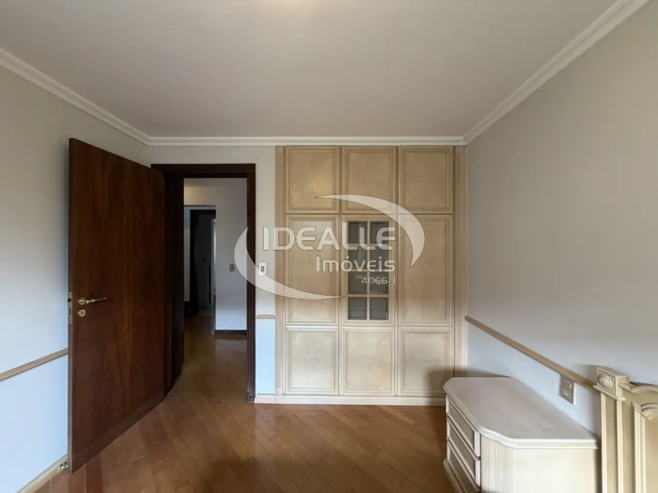 Мебльований будинок на 3 спальні з 4 ванними, 477,23 м² — photo 20