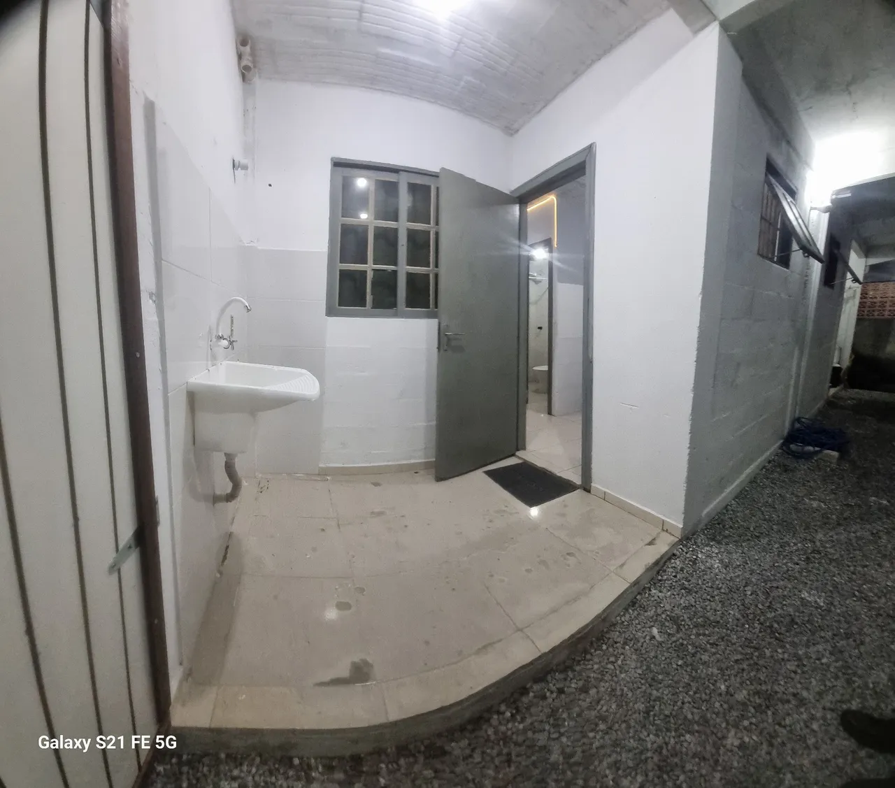 Unfurnished apartment with 1 bedroom and 1 bathroom — photo 9