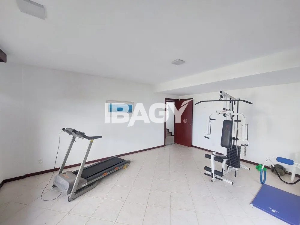 House for rent with 6 bedrooms, 5 suites and 7 bathrooms — photo 23
