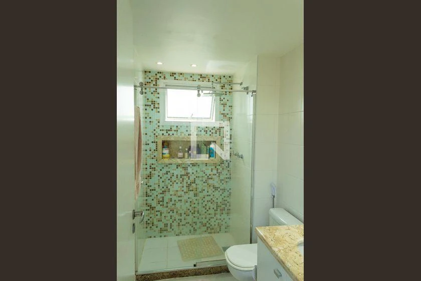 3 en-suite bedroom rental with 127 m² and 2 parking spots — photo 37