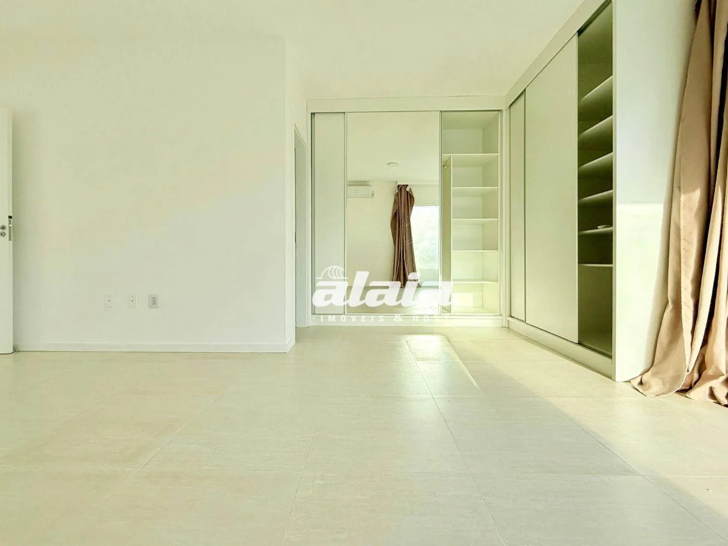 Casa en condominio de 220 m² con 3 suites y jardín privado — photo 5