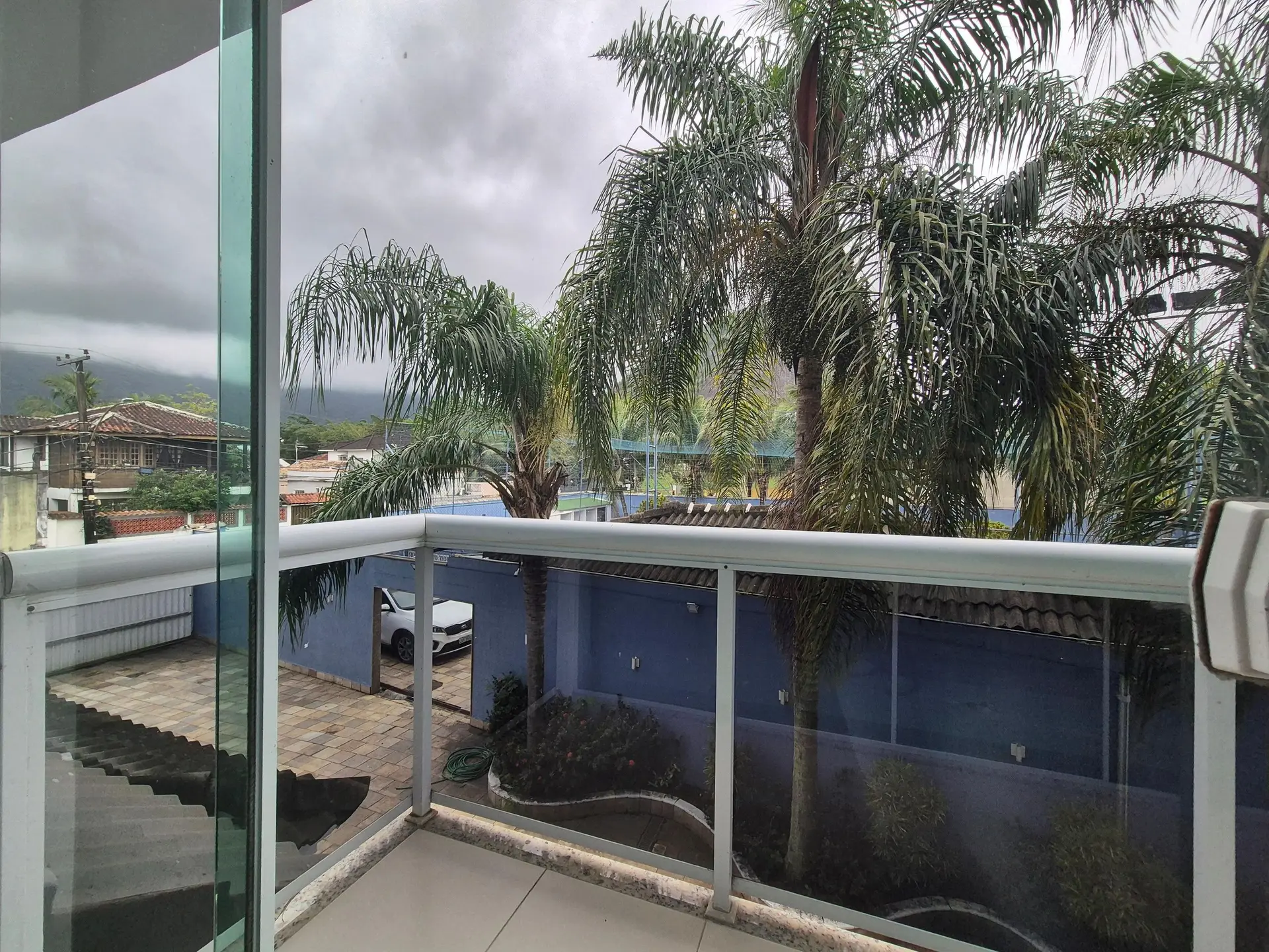 4 quartos e jacuzzi: casa de 318 m² — photo 64