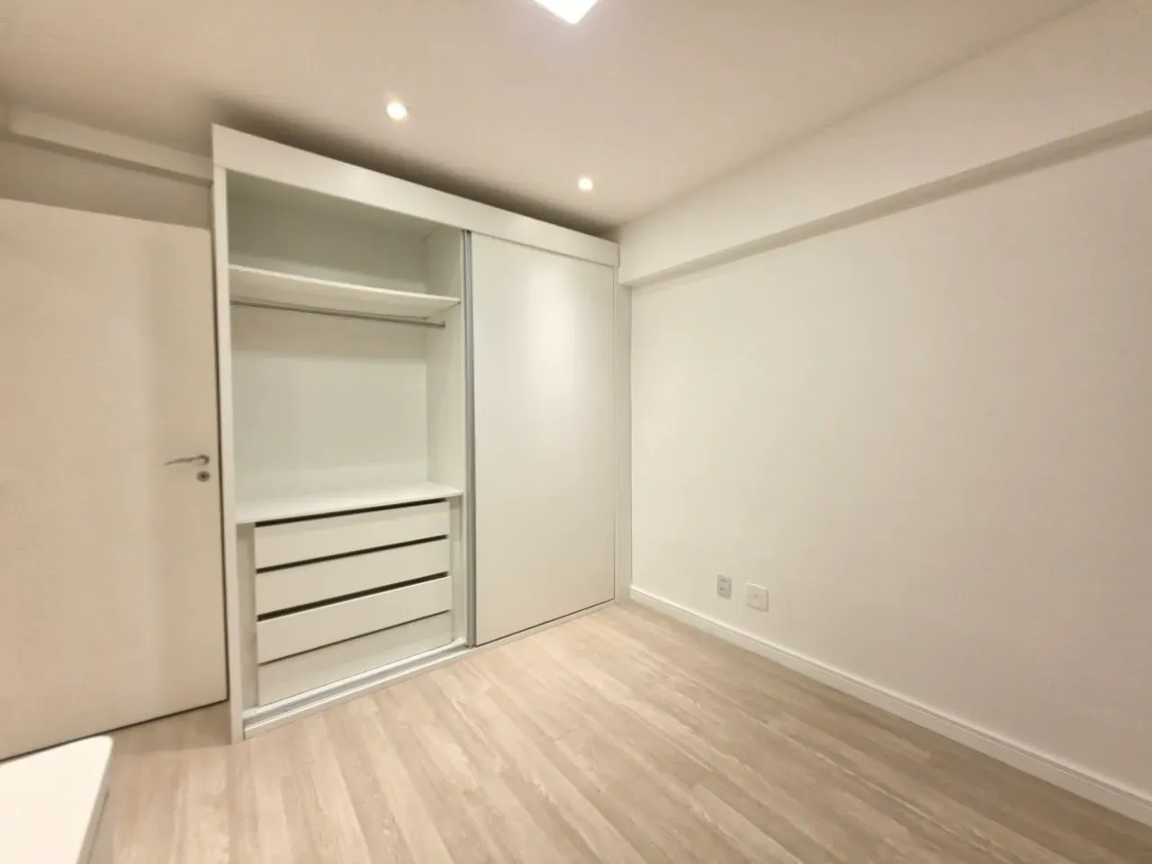 3-bedroom apartment in a building with a sauna — photo 27