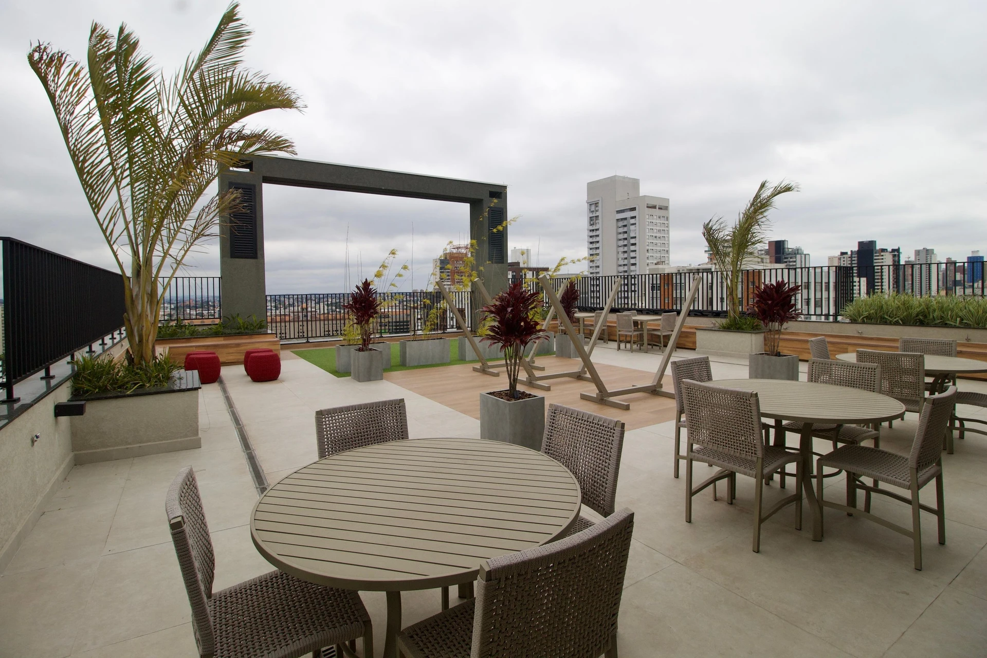 Apartamento com 2 quartos, varanda e 1 vaga — photo 7