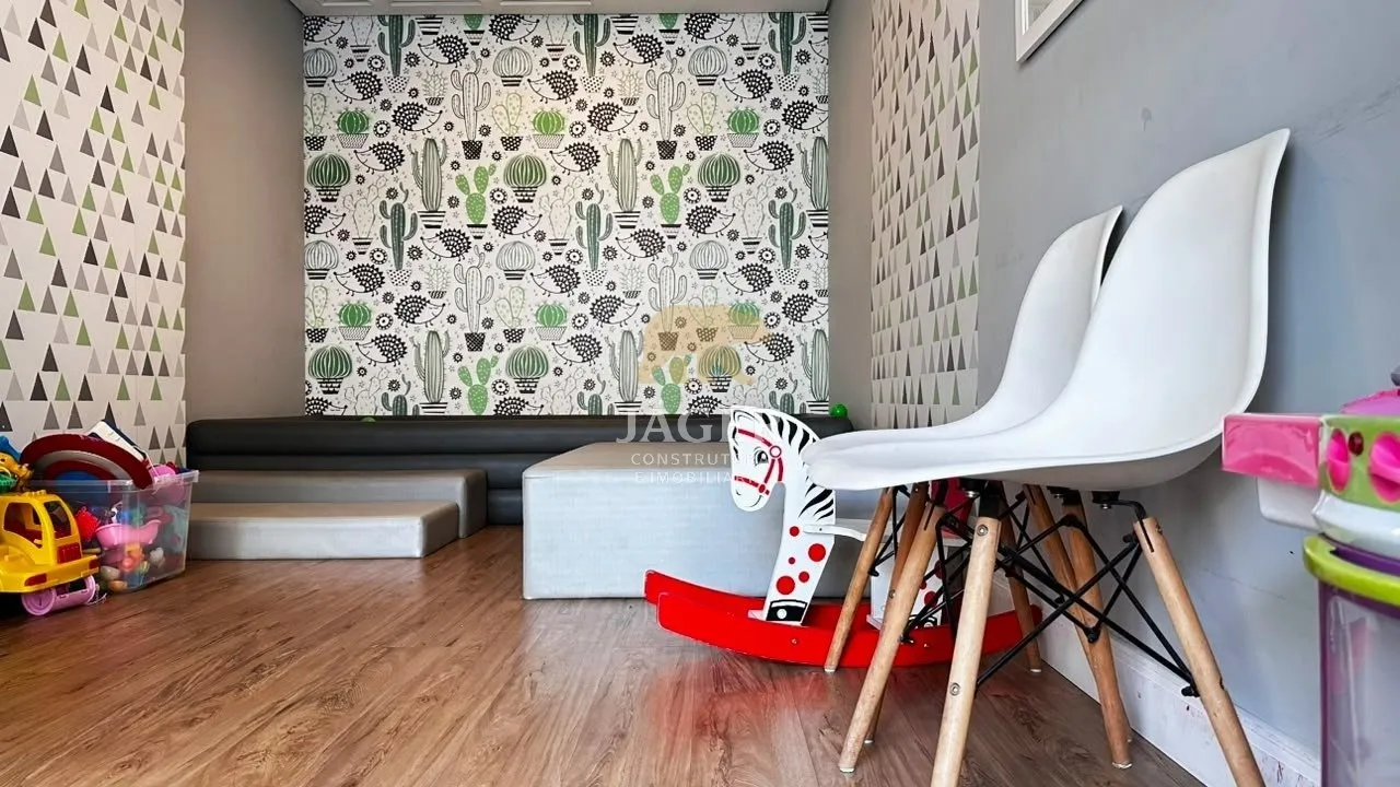 2-bedroom apartment with a home office — photo 36