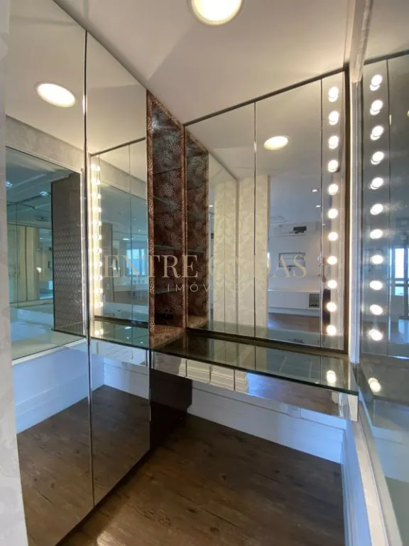 Вид на воду та 4 спальні: квартира 304 м² — photo 9