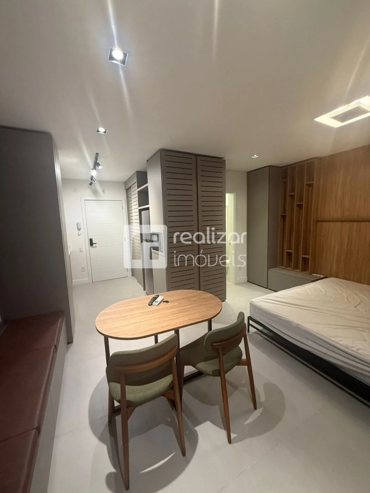 Furnished 32 m² studio with glass balcony and 1 parking spot — photo 5