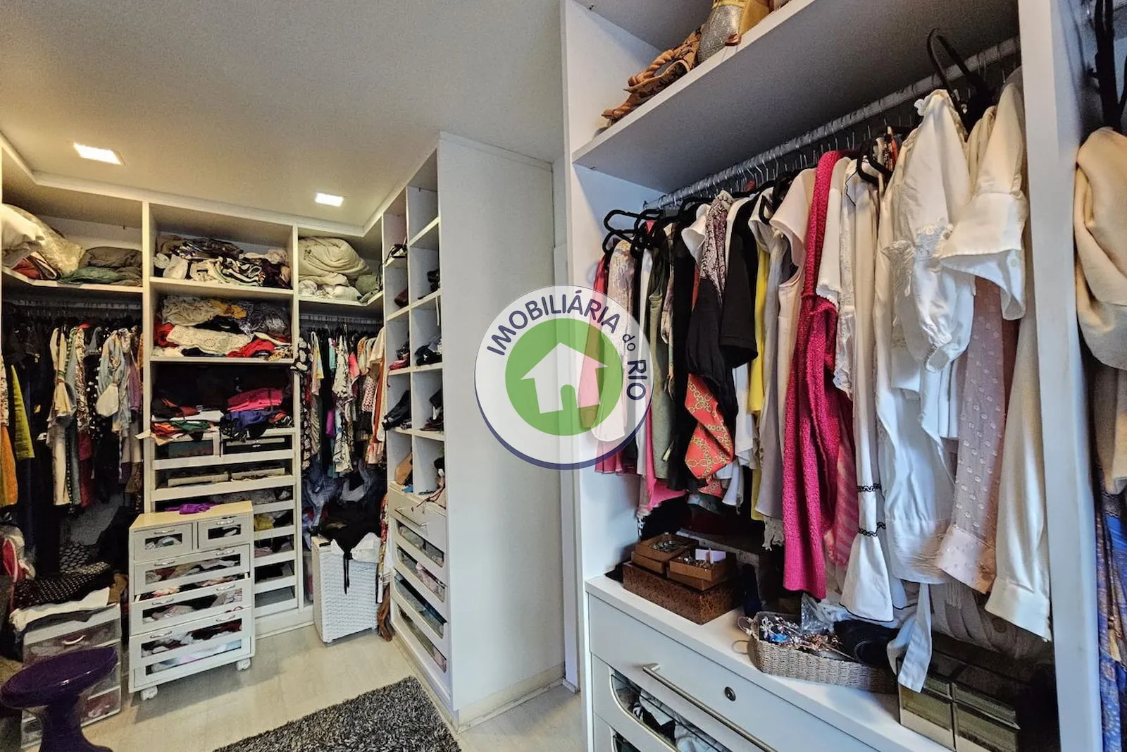Casa com 5 quartos e 5 banheiros, cozinha fechada — photo 66