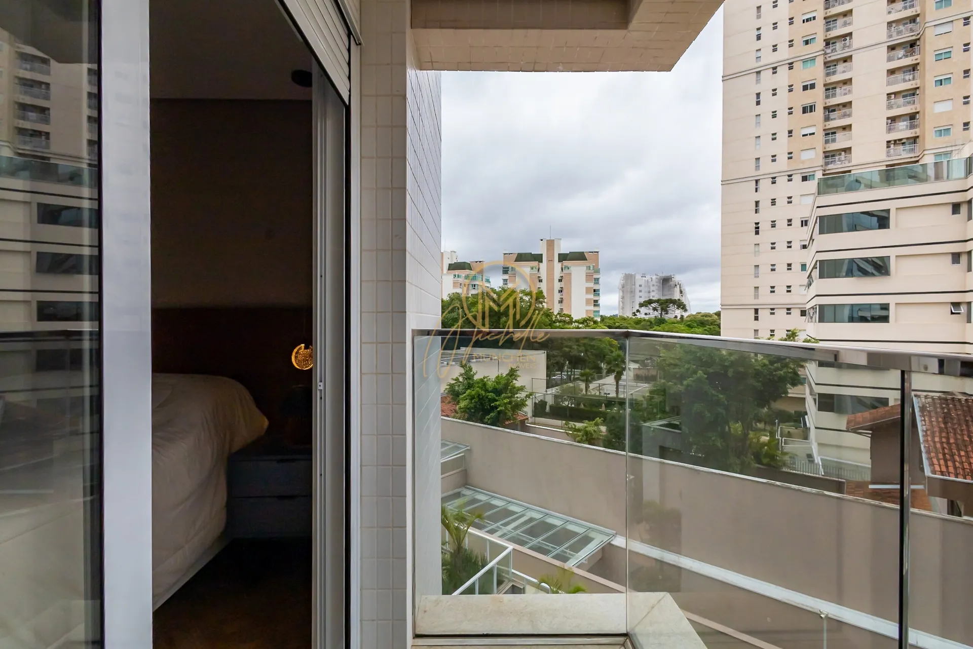 Furnished 462 m² apartment with 4 en-suite rooms — photo 70