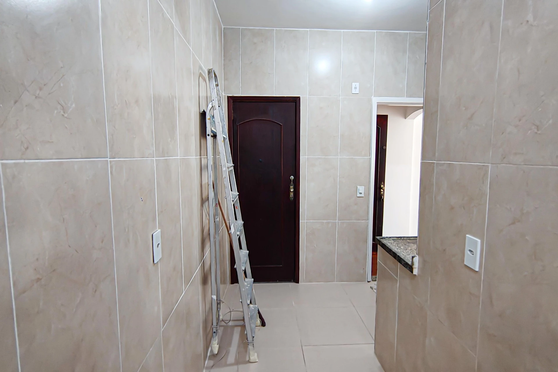Деревянный пол или ламинат и 2 спальни: квартира 70 м² — photo 25