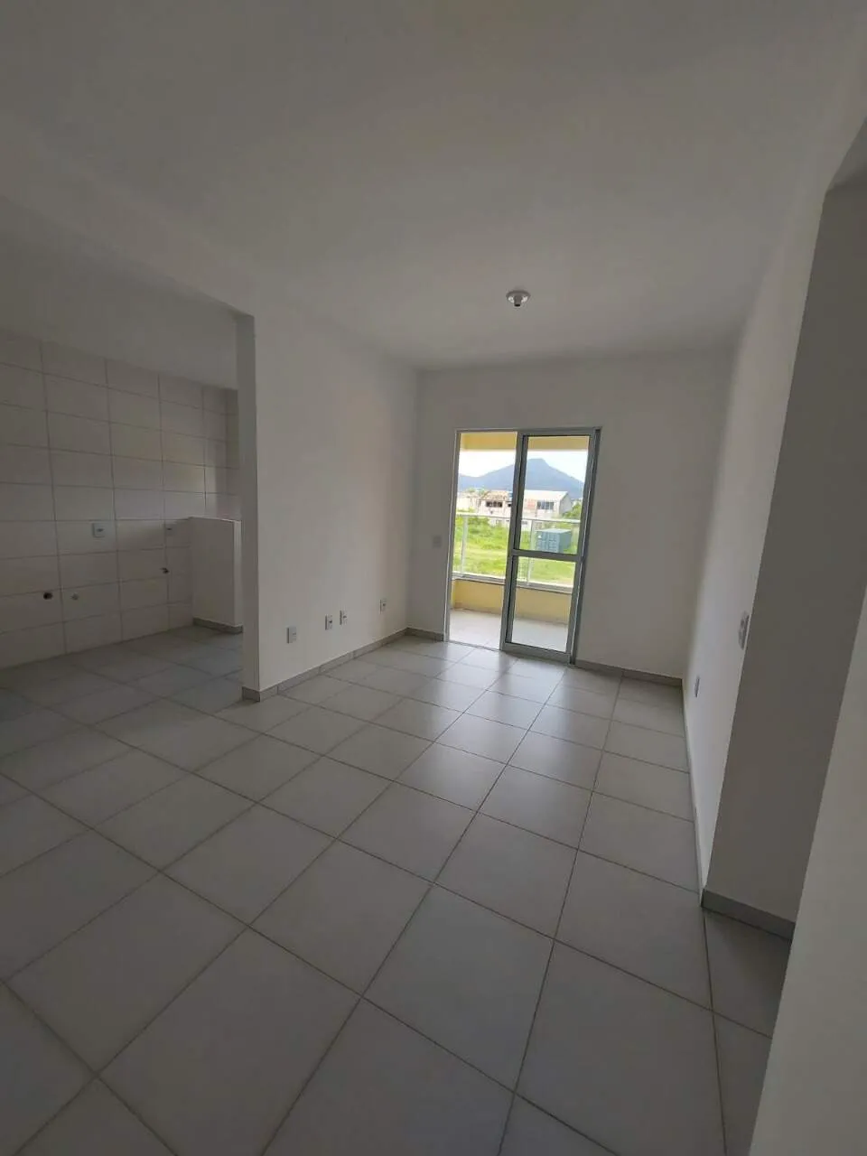 2-bedroom apartment with 1 bathroom and a balcony — photo 10