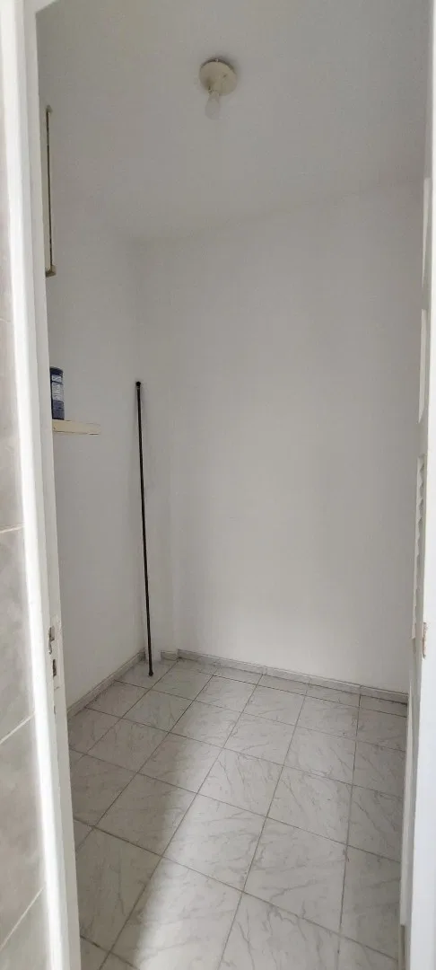 Apartment, 72 m², with wood or laminate floors — photo 21